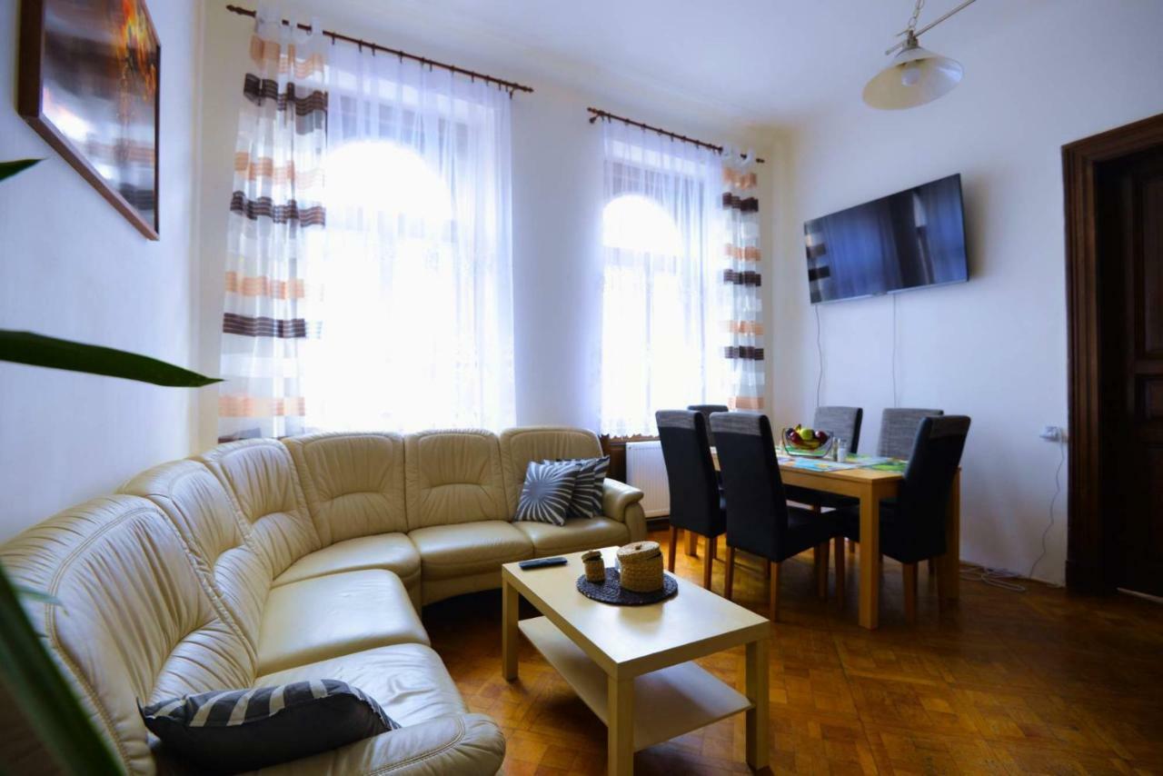 Spacious Cozy Apartments In Centre Prag Dış mekan fotoğraf