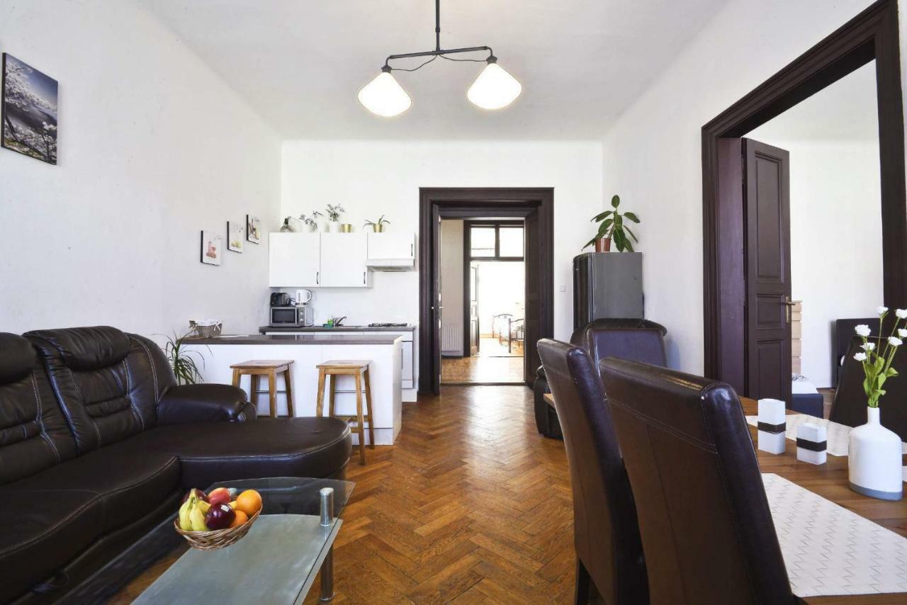 Spacious Cozy Apartments In Centre Prag Dış mekan fotoğraf